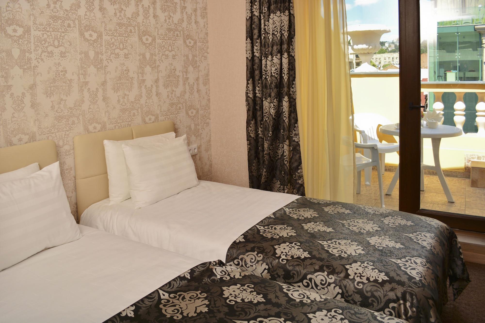 King David Hotel Tbilisi ภายนอก รูปภาพ