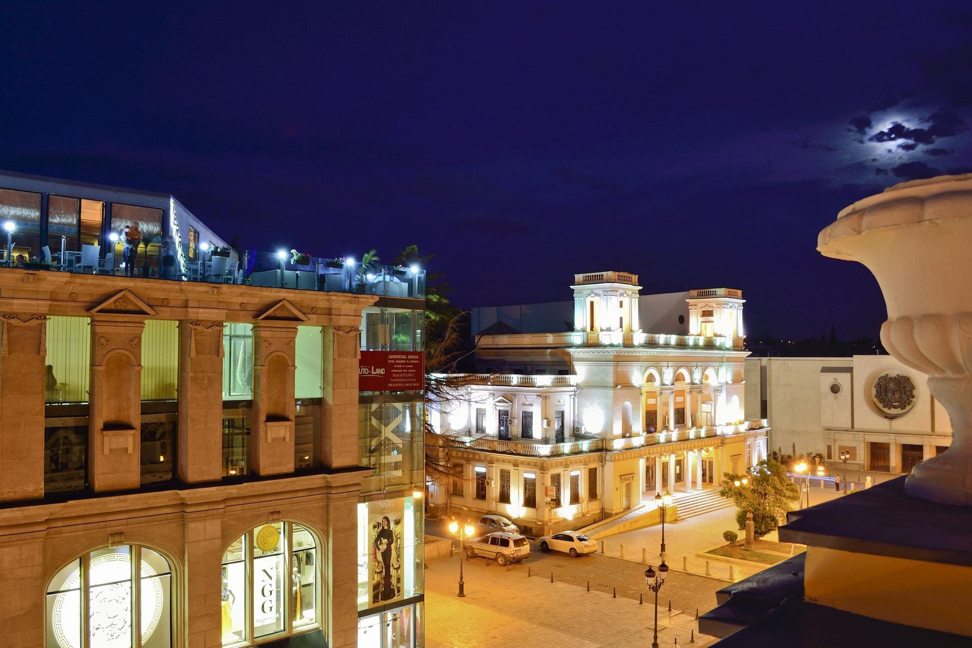 King David Hotel Tbilisi ภายนอก รูปภาพ