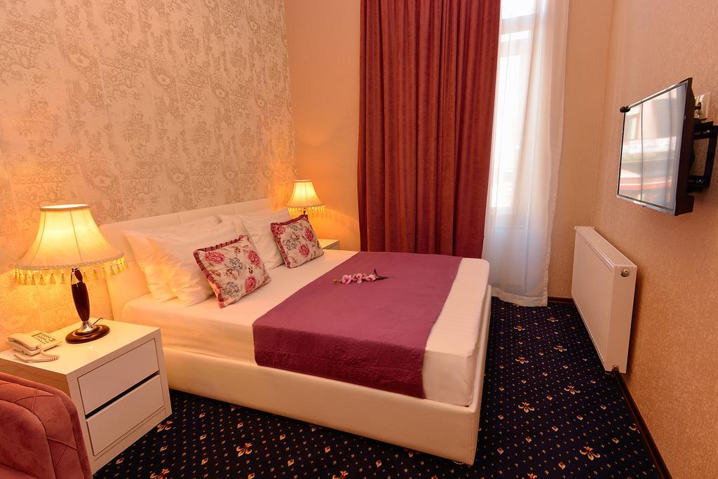 King David Hotel Tbilisi ภายนอก รูปภาพ