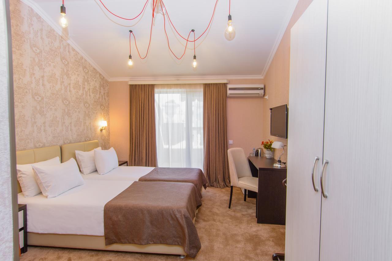 King David Hotel Tbilisi ภายนอก รูปภาพ
