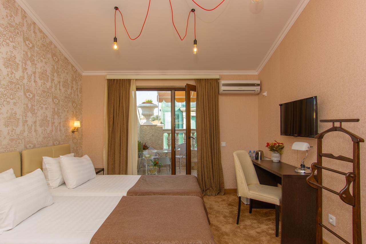 King David Hotel Tbilisi ภายนอก รูปภาพ