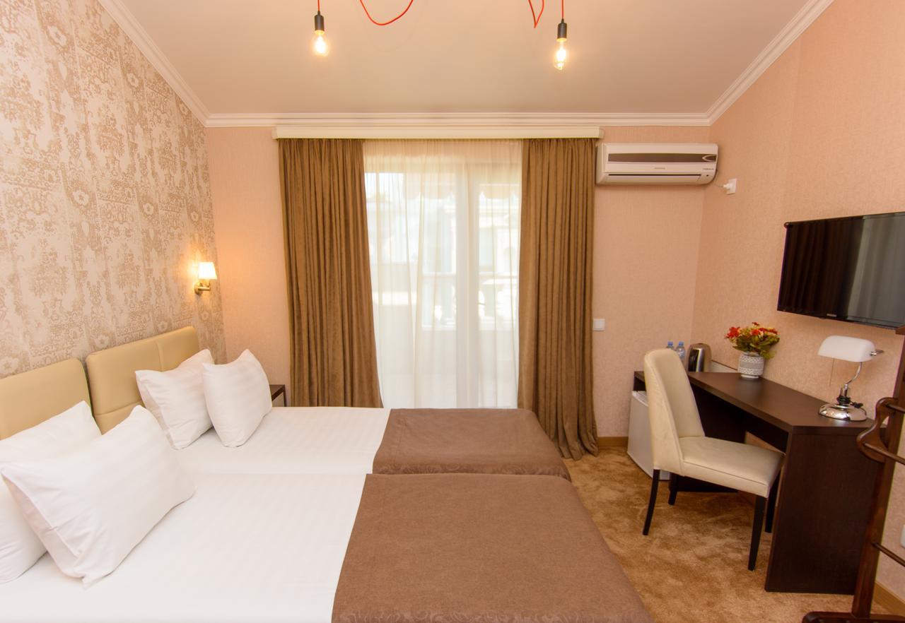 King David Hotel Tbilisi ภายนอก รูปภาพ